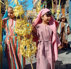 Niños en la procesión de palmas y ramos